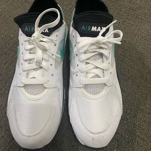 Worn once! Nike Air Max size us 8